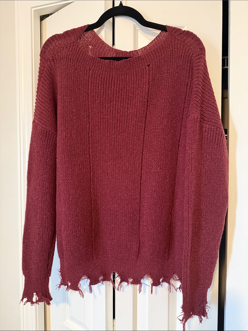 SHEIN Distressed Crewneck Sweater in Burgundy